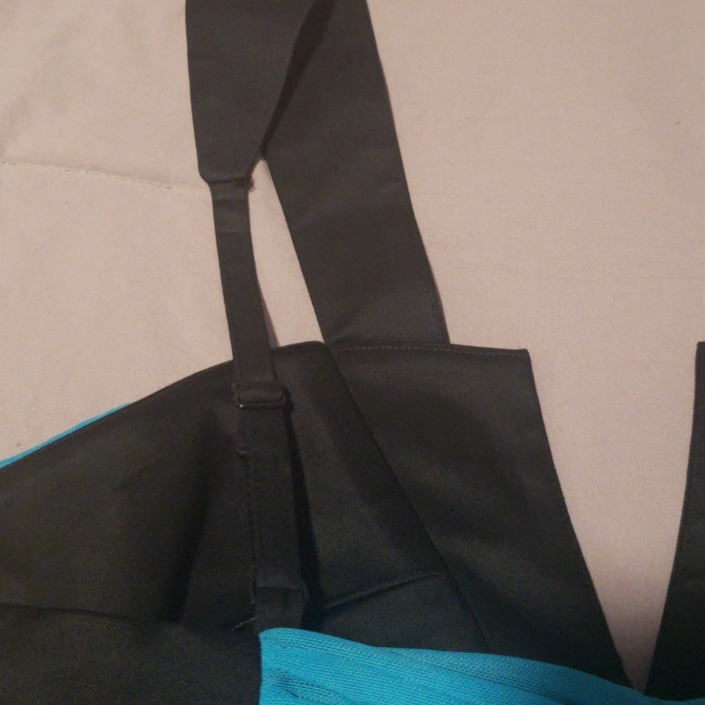 bebe Color Block Mesh Dress - Picture 5 of 8